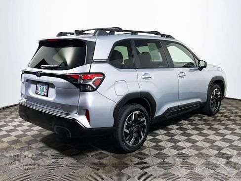 Certified 2025 Subaru Forester Limited AWD/4WD image 7