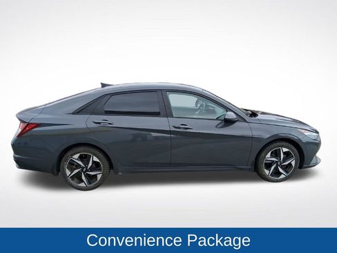 Used 2023 Hyundai Elantra SEL w/ Convenience Package FWD image 8