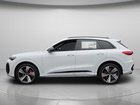 New 2026 Audi SQ5 Premium Plus AWD/4WD image 2