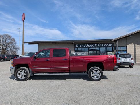 Used 2015 Chevrolet Silverado 2500 LTZ image 11