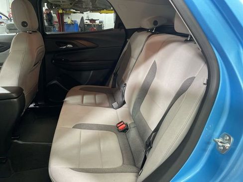 Used 2025 Chevrolet TrailBlazer LT AWD/4WD image 21