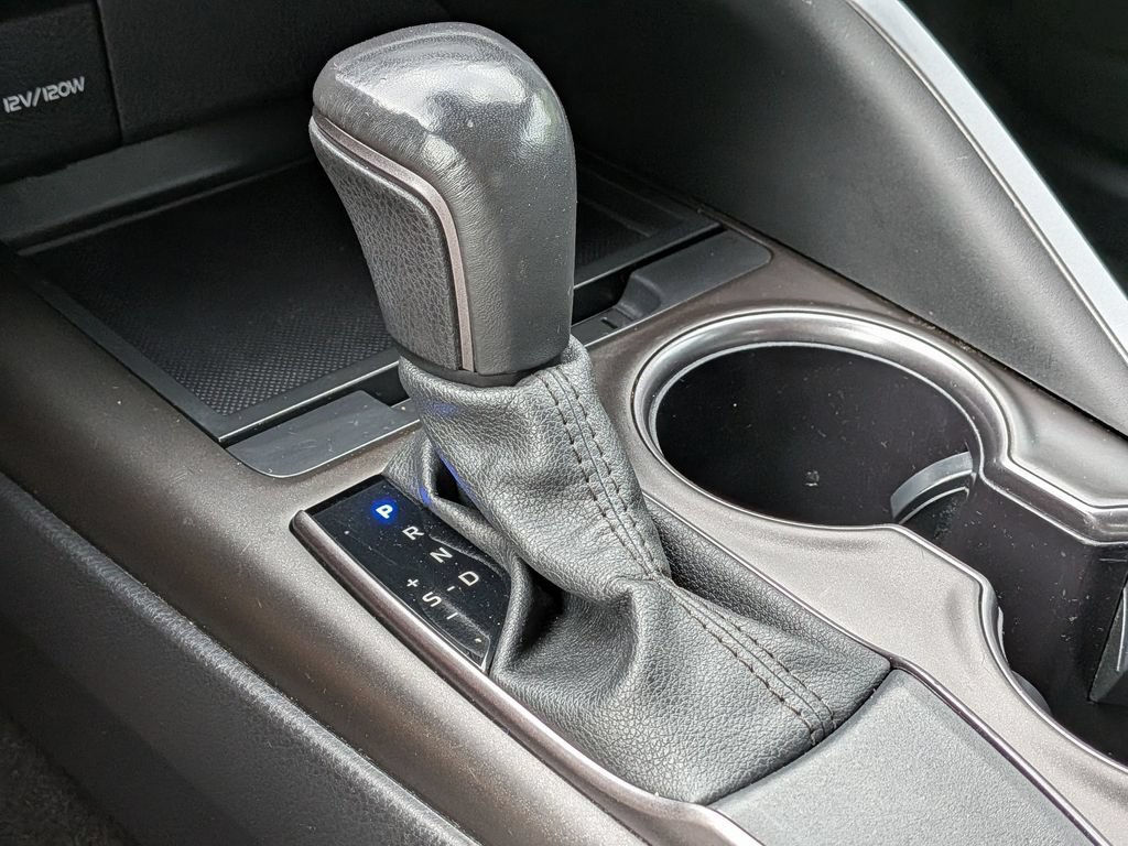 Used 2024 Toyota Camry SE FWD image 30