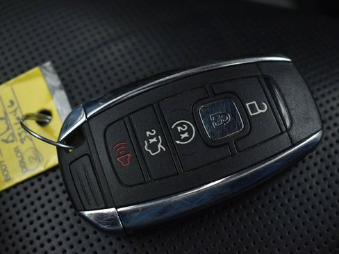 Used 2019 Lincoln Nautilus Reserve AWD/4WD image 31