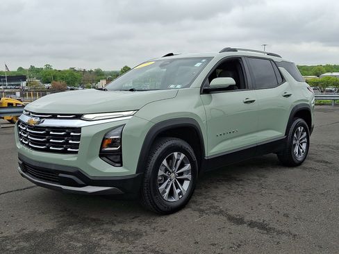 Certified 2025 Chevrolet Equinox LT w/ Convenience Package II AWD/4WD image 3