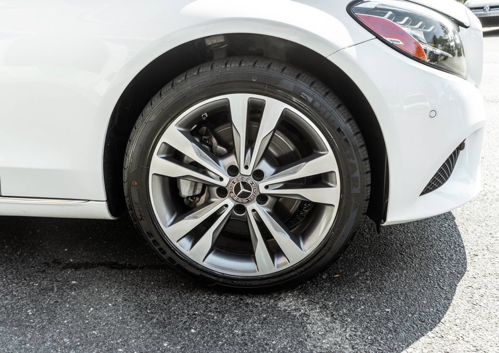 Used 2021 Mercedes-Benz C 300 4MATIC Sedan image 4