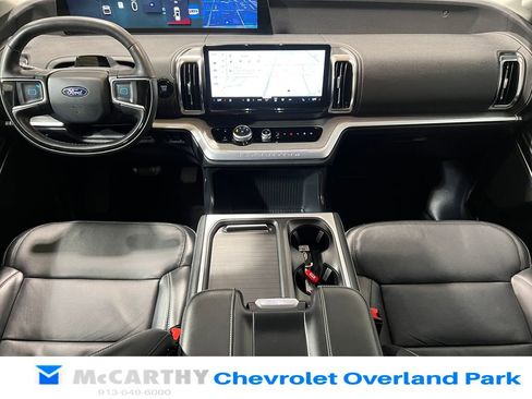 Used 2025 Ford Expedition Max Platinum image 31