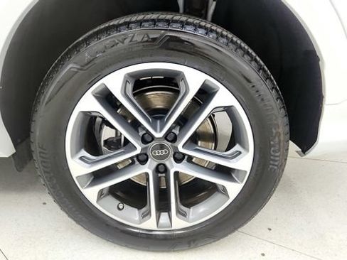 Used 2025 Audi Q5 Premium AWD/4WD image 76