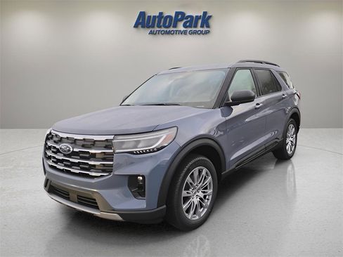 New 2026 Ford Explorer Active image 3