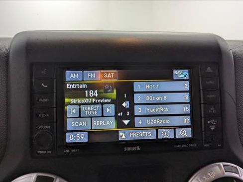 Used 2016 Jeep Wrangler Unlimited Rubicon AWD/4WD image 26