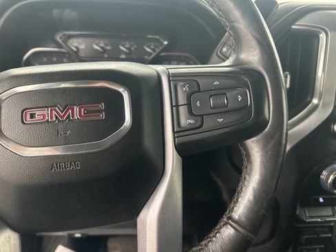 Used 2022 GMC Sierra 1500 Elevation w/ LPO, Elevation Black Package image 12