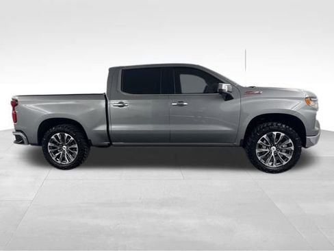 Certified 2025 Chevrolet Silverado 1500 LTZ w/ Technology Package image 11