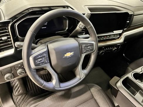 Used 2026 Chevrolet Silverado 1500 LT RWD image 15
