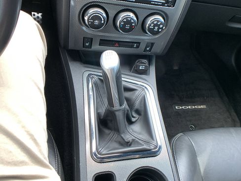 Used 2013 Dodge Challenger R/T image 15