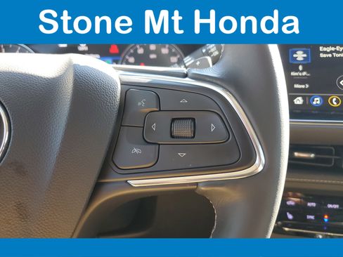 Used 2022 Buick Envision Essence w/ Technology Package I image 25