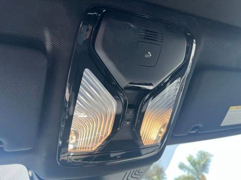 Used 2019 BMW 540i w/ Executive Package RWD image 18