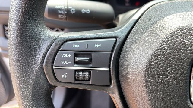 Used 2025 Honda Accord LX image 12