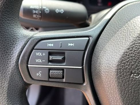 Used 2025 Honda Accord LX image 12