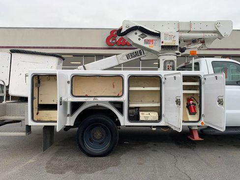 Used 2011 Ford F550 2WD Regular Cab Super Duty w/ Payload Upgrade Pkg image 24