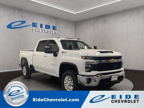 New 2026 Chevrolet Silverado 3500 LT w/ All Star Edition AWD/4WD image 1