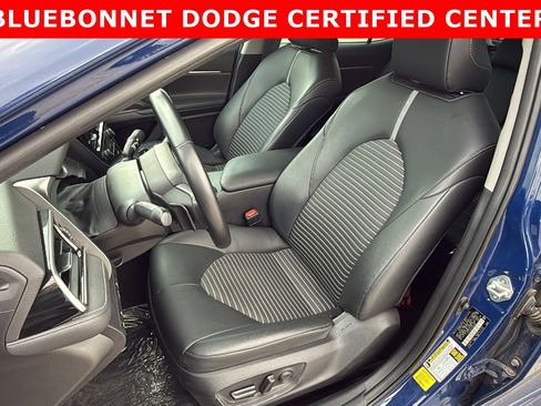 Used 2023 Toyota Camry SE image 13