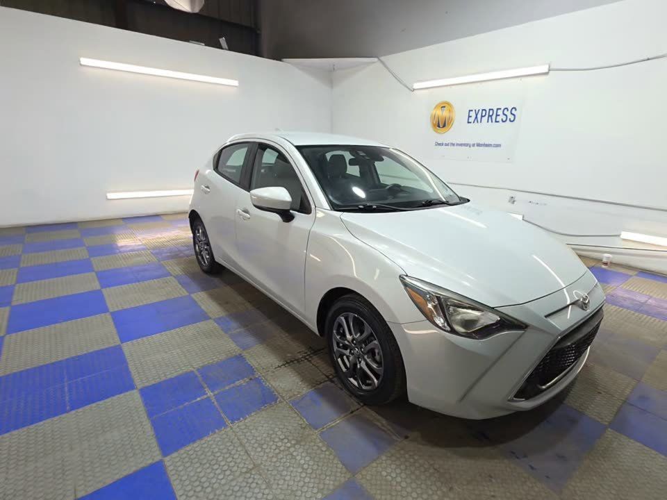 Used 2020 Toyota Yaris LE FWD image 2