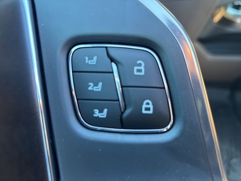 New 2025 Ford F150 King Ranch w/ FX4 Off-Road Package image 23