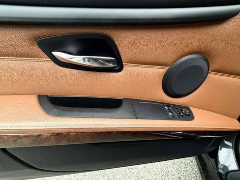 Used 2013 BMW 335i xDrive Coupe AWD/4WD image 8