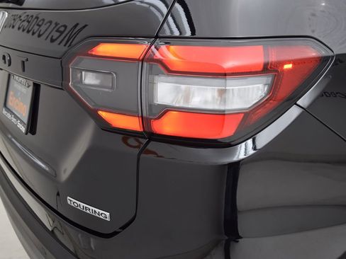 Used 2024 Honda Pilot Touring image 14