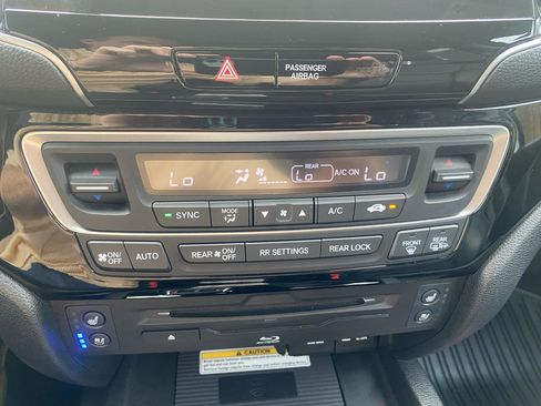 Used 2019 Honda Pilot Elite image 28