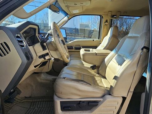 Used 2010 Ford F250 4x4 Crew Cab Super Duty image 10