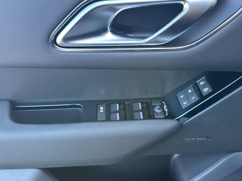 New 2026 Land Rover Range Rover Velar S image 15