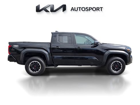 Used 2024 Toyota Tacoma TRD Off-Road AWD/4WD image 7