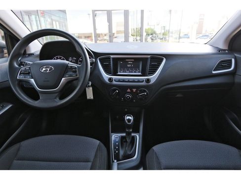 Certified 2022 Hyundai Accent SE FWD image 12