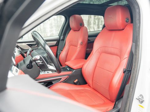 Used 2021 Jaguar F-PACE R-Dynamic S AWD/4WD image 20