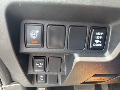 Used 2022 Nissan Frontier Pro-X w/ Pro-X Premium Package image 32