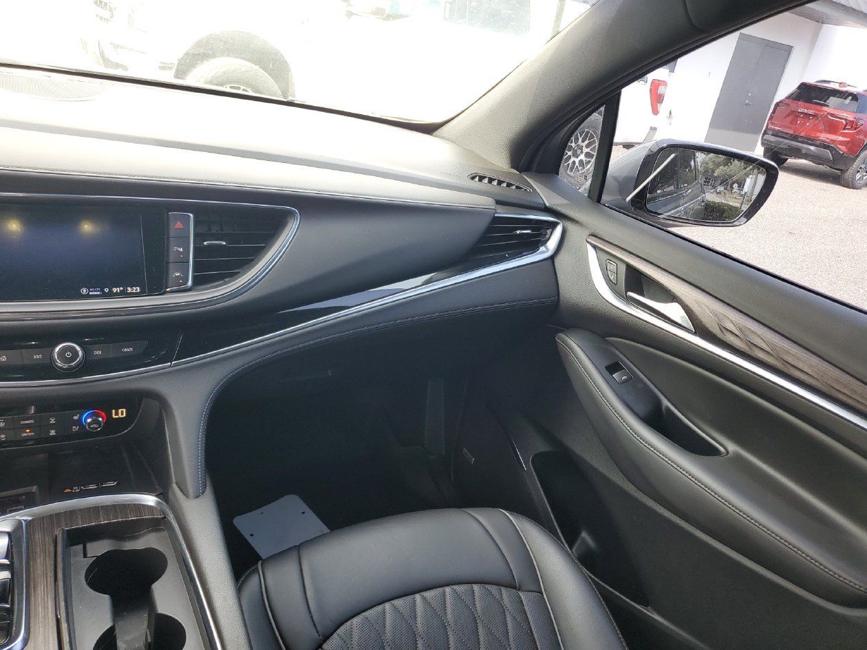 Used 2024 Buick Enclave Avenir w/ Trailering Package, 5000 lbs. FWD image 14