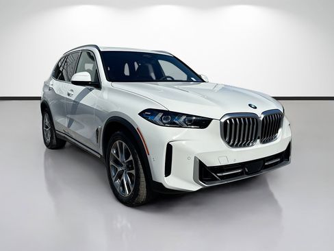 New 2026 BMW X5 sDrive40i RWD image 1