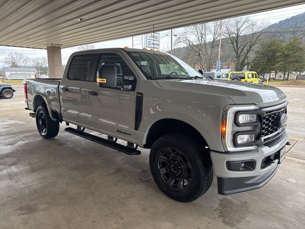 Used 2026 Ford F250 XL w/ STX Appearance Package AWD/4WD image 3