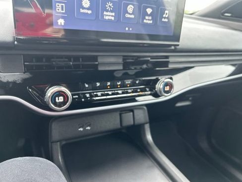 Used 2024 Honda Prologue Touring image 30