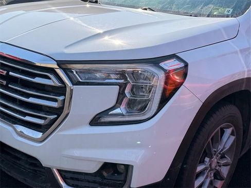 Used 2022 GMC Terrain SLT image 21