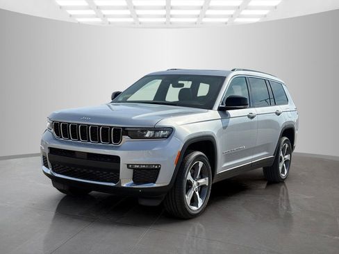 New 2025 Jeep Grand Cherokee L Limited AWD/4WD image 7