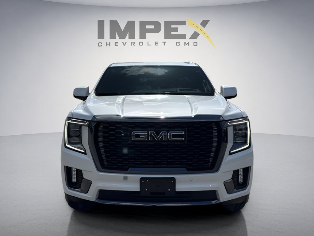 Used 2023 GMC Yukon Denali Ultimate AWD/4WD image 8