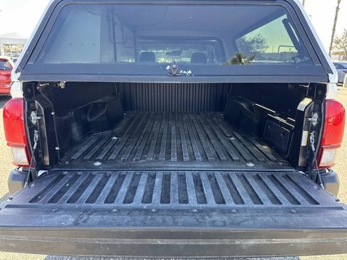 Used 2022 Toyota Tacoma SR image 23