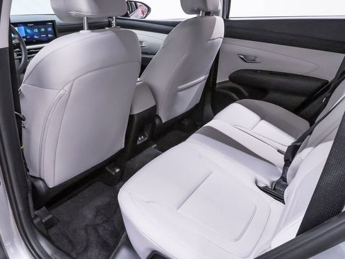 Certified 2026 Hyundai Tucson SE image 10