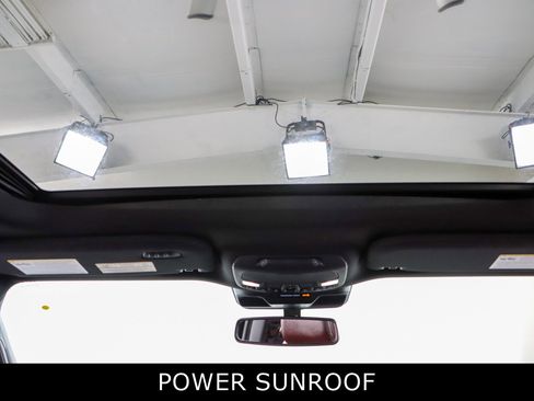 Used 2023 Ford Expedition Limited image 22