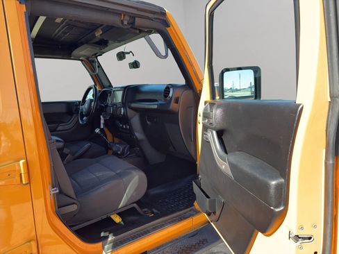 Used 2012 Jeep Wrangler Unlimited Sport image 22