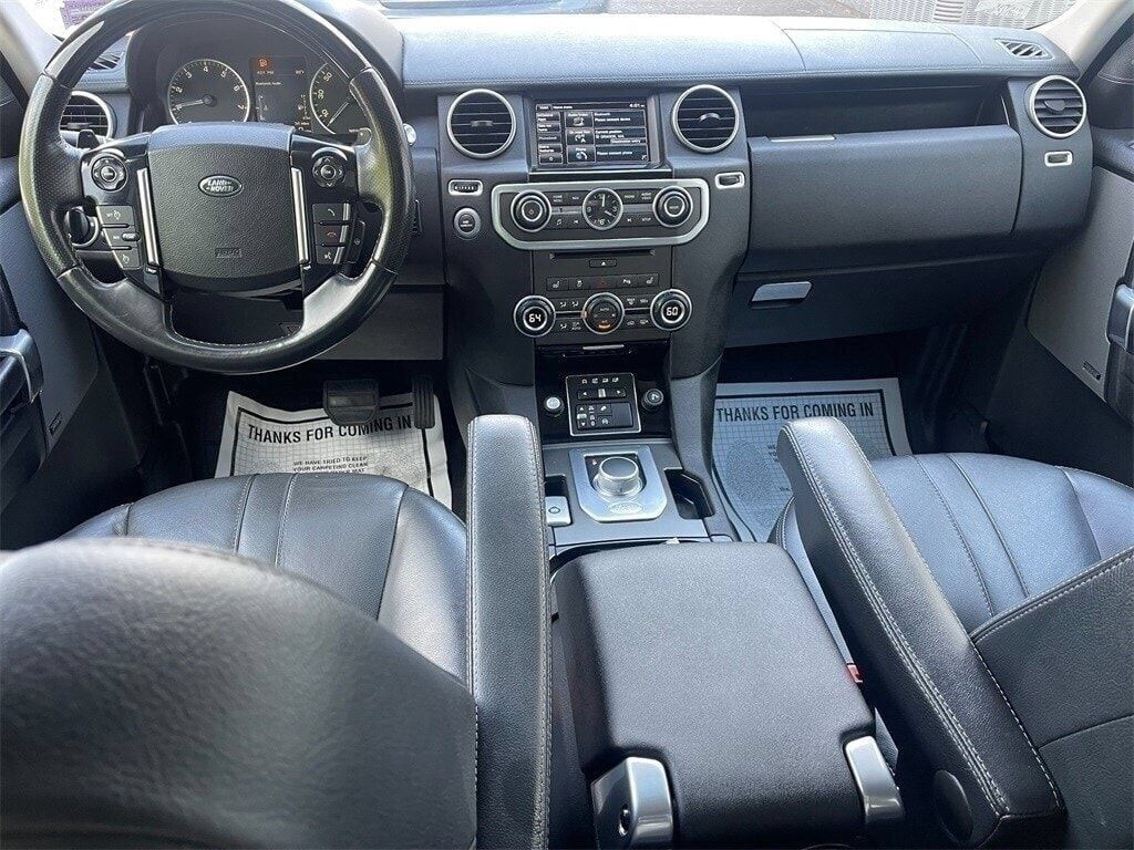 Used 2015 Land Rover LR4 HSE AWD/4WD image 16