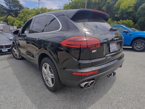 Used 2015 Porsche Cayenne S AWD/4WD image 4