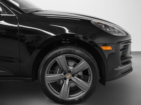 New 2026 Porsche Macan image 15