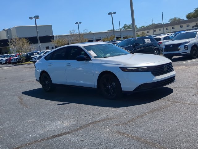 Used 2025 Honda Accord SE image 3